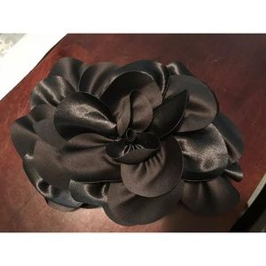 NWT Sondra Roberts Flower Clutch Evening Bag